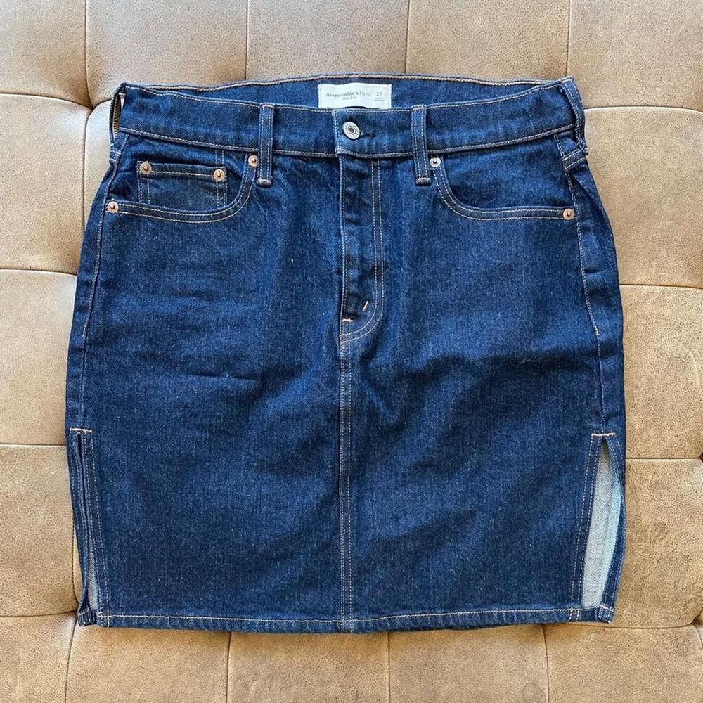 Abercrombie-fitch Women's Navy and Blue Skirt